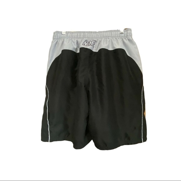 Nike Swim Trunks Mens Black Gray Mesh Lined Shorts Sz M
4162 / F - Picture 3 of 8